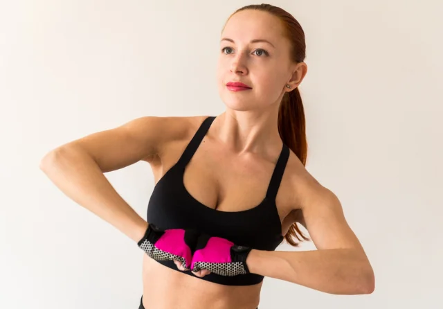 porque se caen los senos siendo joven